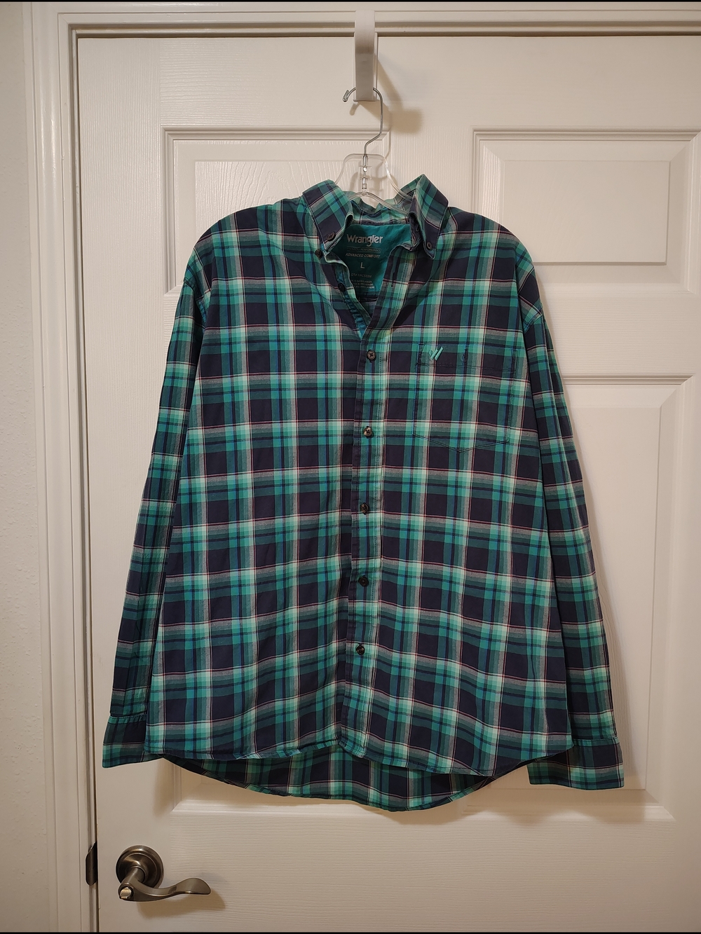 Wrangler Men's Teal and Navy Plaid Button-Down Shirt